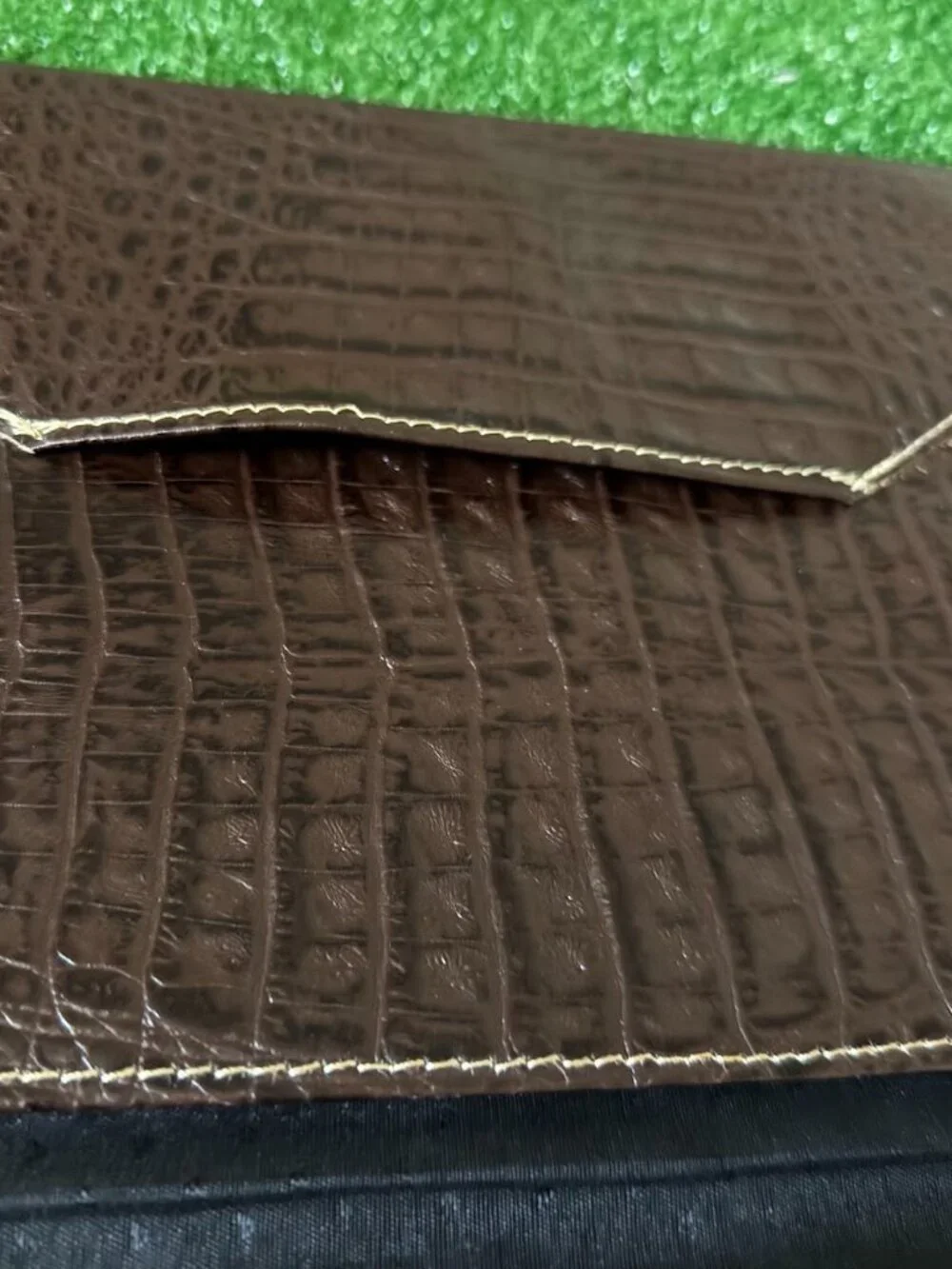 Ornare Brown Genuine Leather Croc Embossed Envelope Clutch Portfolio Purse Rare